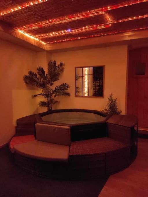 Nuit Romantique Avec Spa Privatif Meilhaud エクステリア 写真